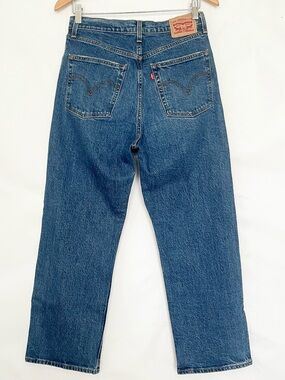 Levi's Ribcage Straight Jean High Waisted Button Fly High Rise Size 29 Blue